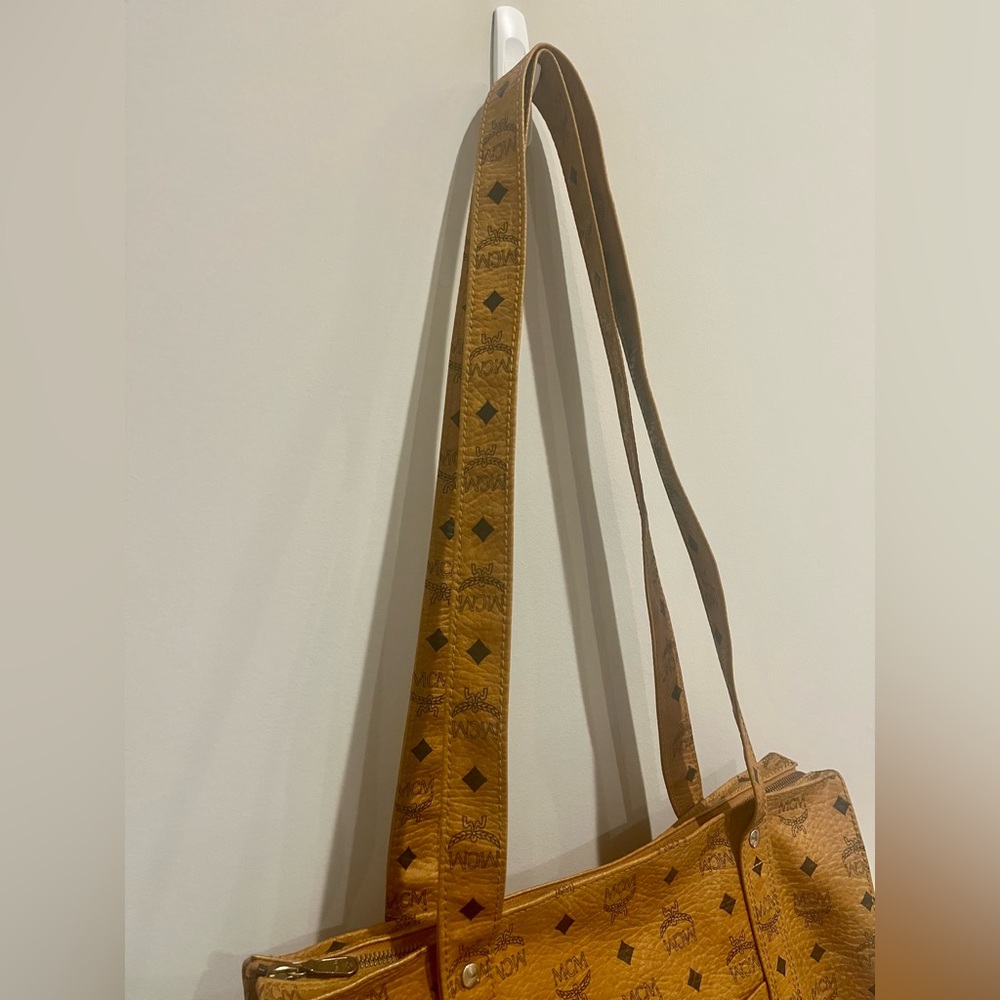 Authentic MCM Visetos Leather Bag - Picture 3 of 10